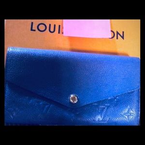 Empriente wallet-CA1116